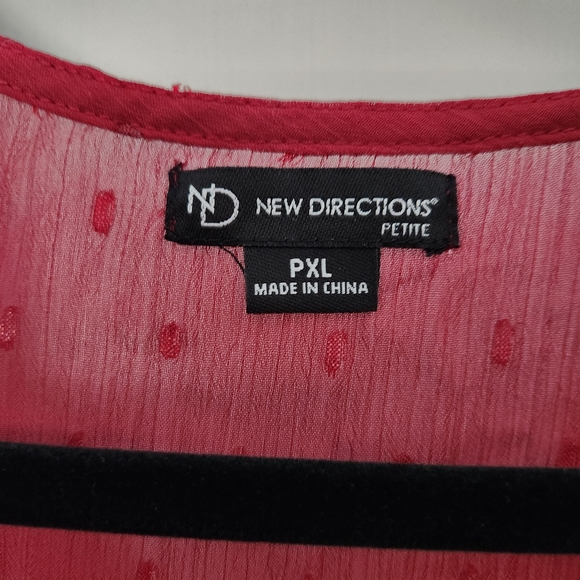 🆕️ New Directions Petite Red Blouse - Picture 2 of 5
